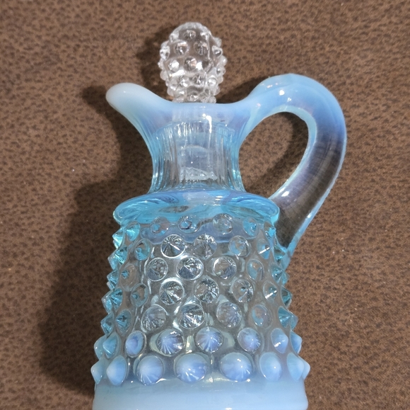 Fenton Hobnail Blue Mini Oil Cruet w/ stopper MINT  Holiday Christmas Dinner VTG - Picture 6 of 6